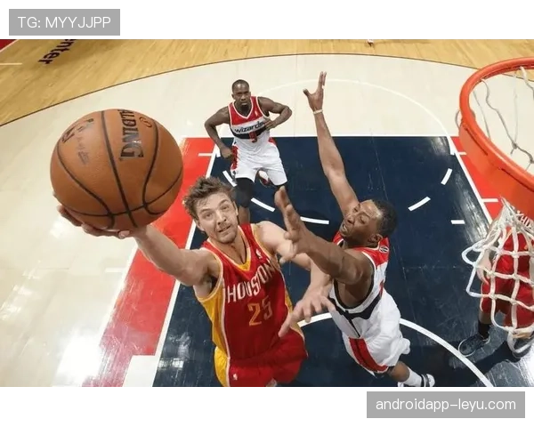 普尔华盛顿高效得分引领球队取胜，展现关键先生本色