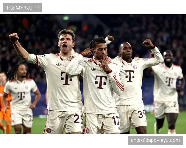 Bayer小将穆西亚拉在4-2-3-1体系中的关键作用