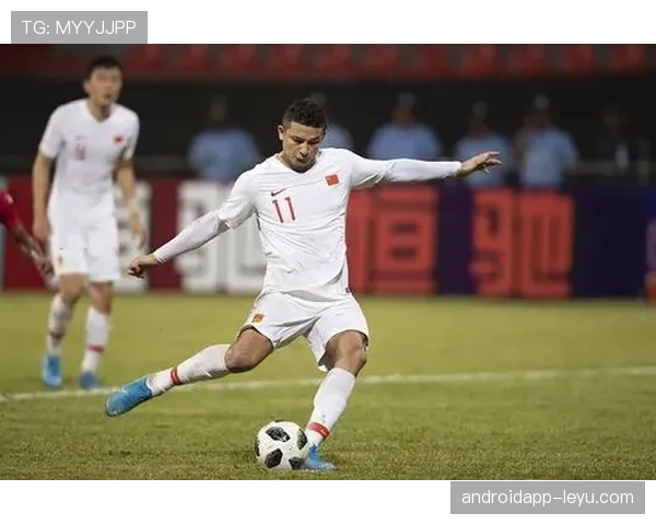 兹沃勒边路进攻发威,强势表现锁定胜局 兹沃勒边路进攻发威,强势表现锁定胜局