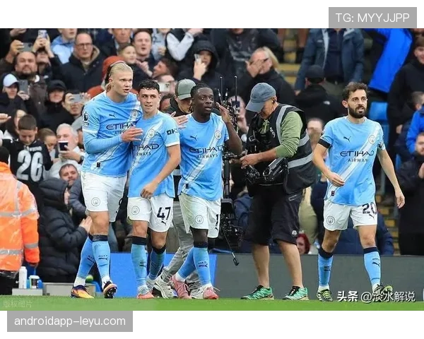 英超激战正酣：曼城延续连胜势头，利物浦强势回暖加入争冠行列