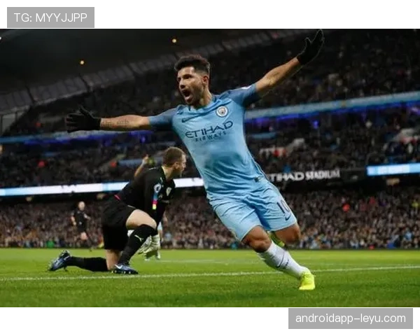 阿圭罗状态火热，曼城传奇关键战再燃全场激情